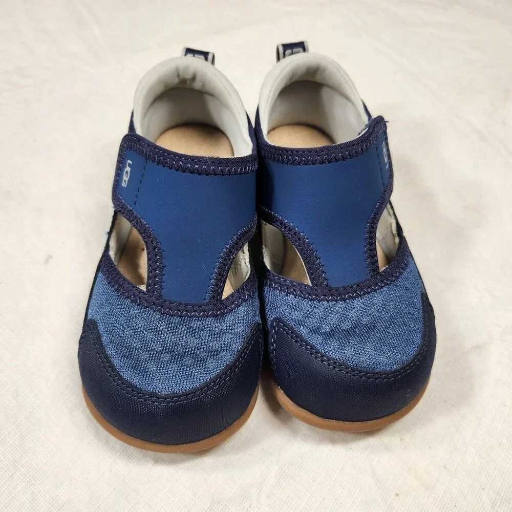 UGG Kids Toddler Girls Size 10 Low Top Closed Toe Shoes Hook Loop Closure 348 - Picture 4 of 12
